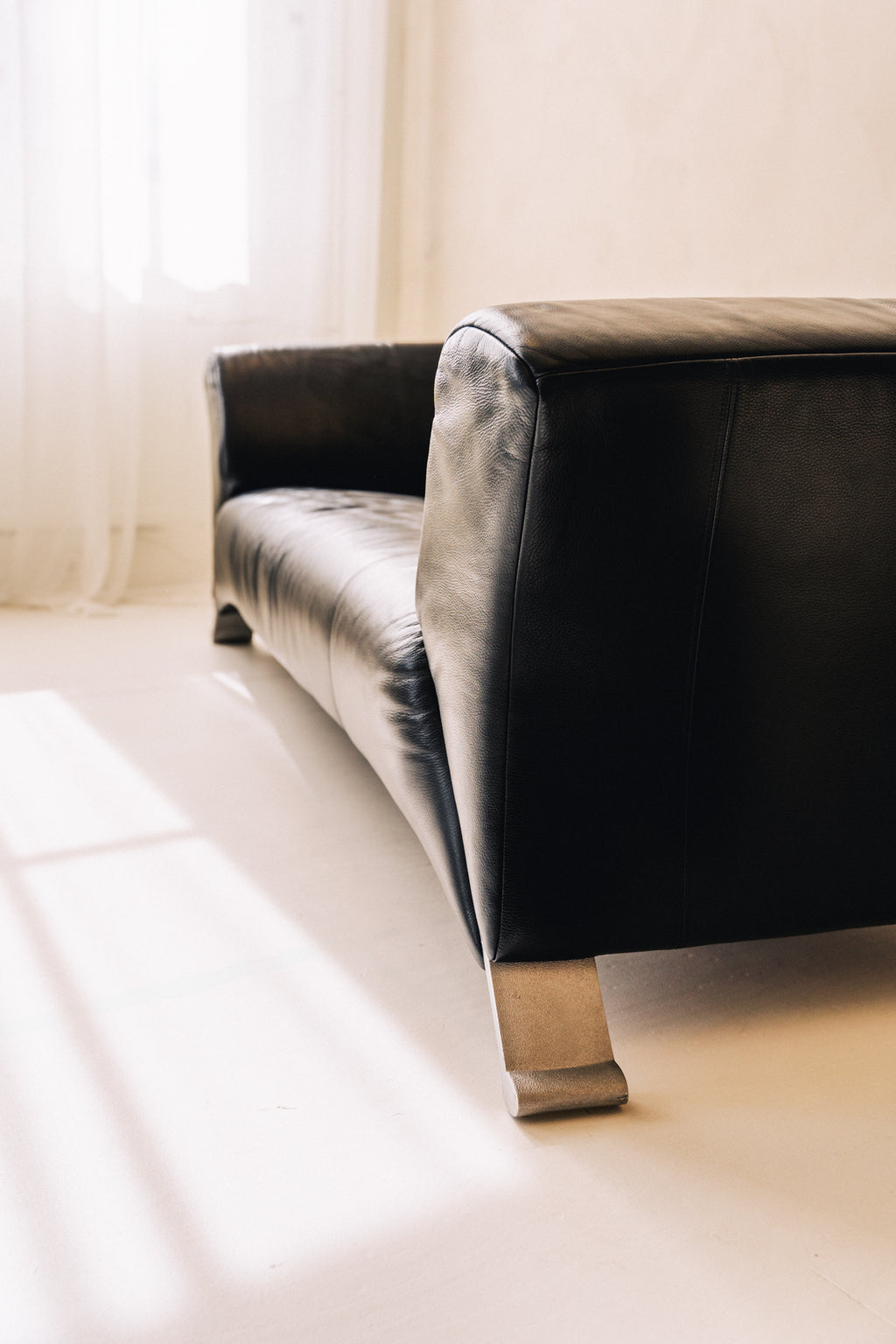 Rolf Benz 322 Sofa image 4