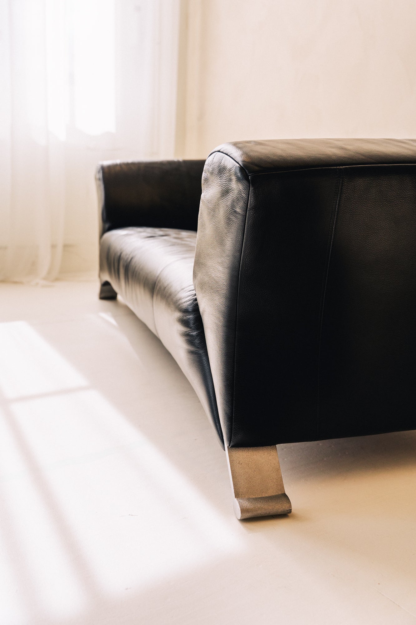 Rolf Benz 322 Sofa image 4