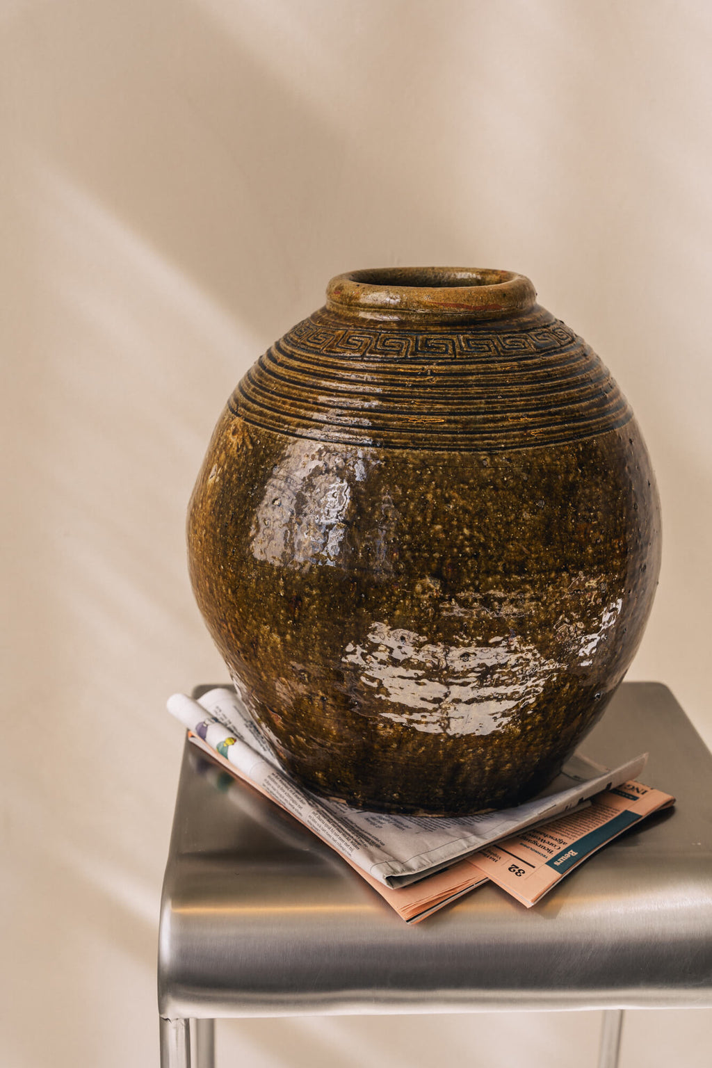 Large Chinese Martaban image 0