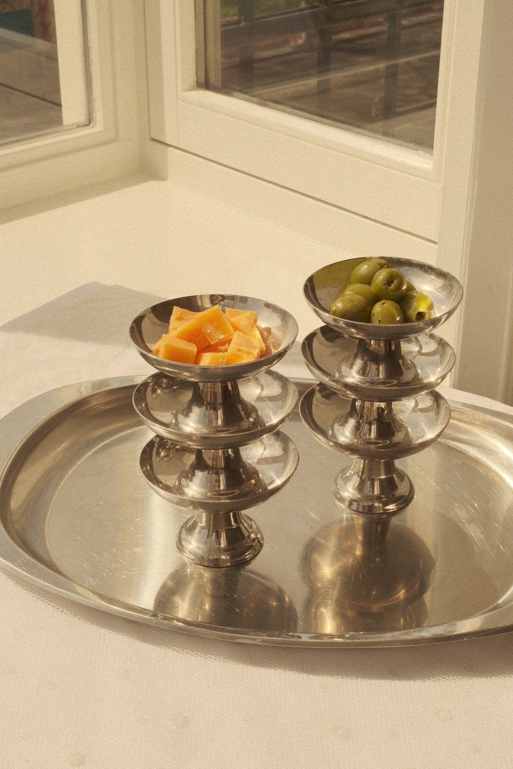 Stainless Steel Pedestal Coupes - Wide Bowl