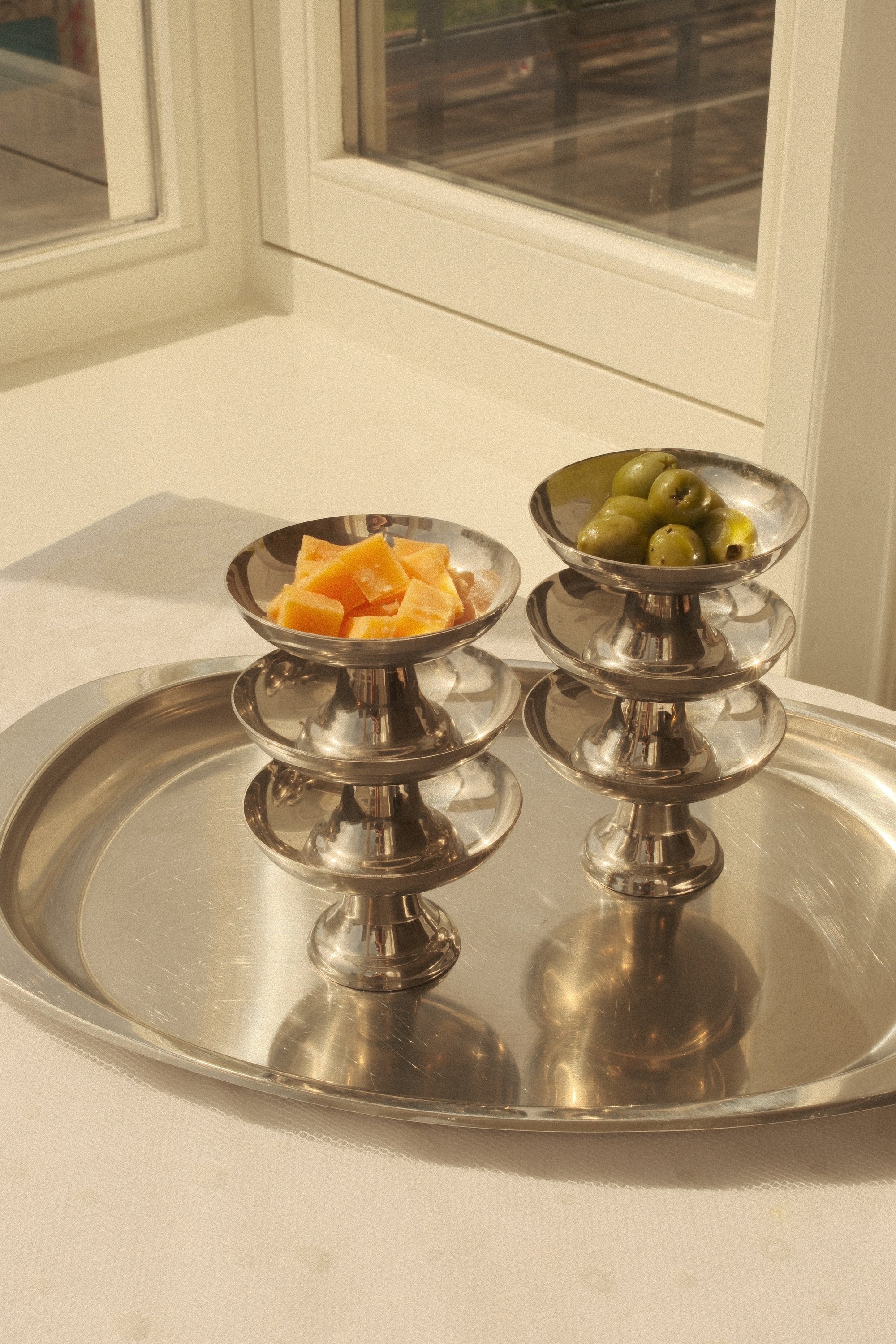 Stainless Steel Pedestal Coupes - Wide Bowl