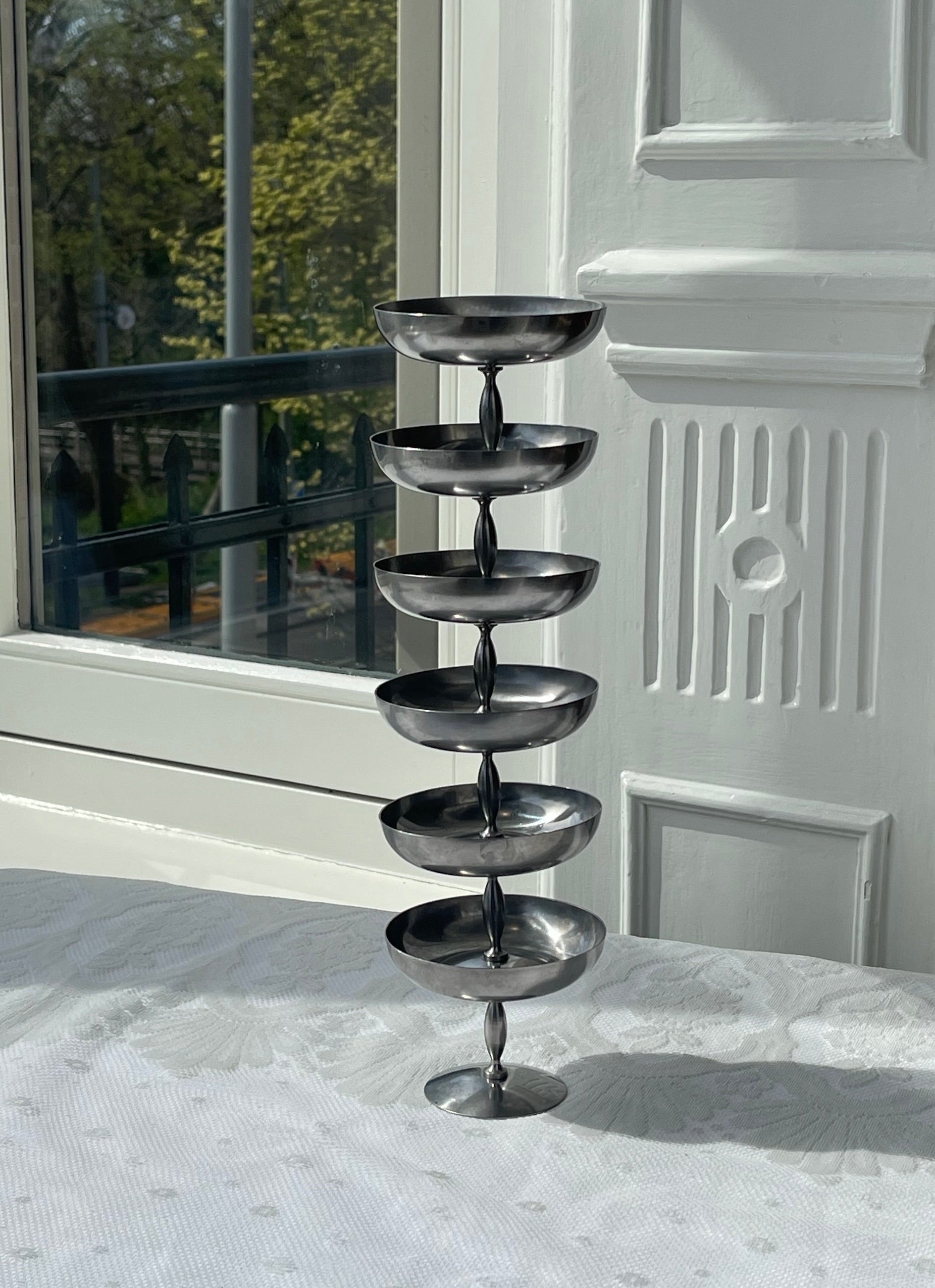 Stainless Steel Pedestal Coupes