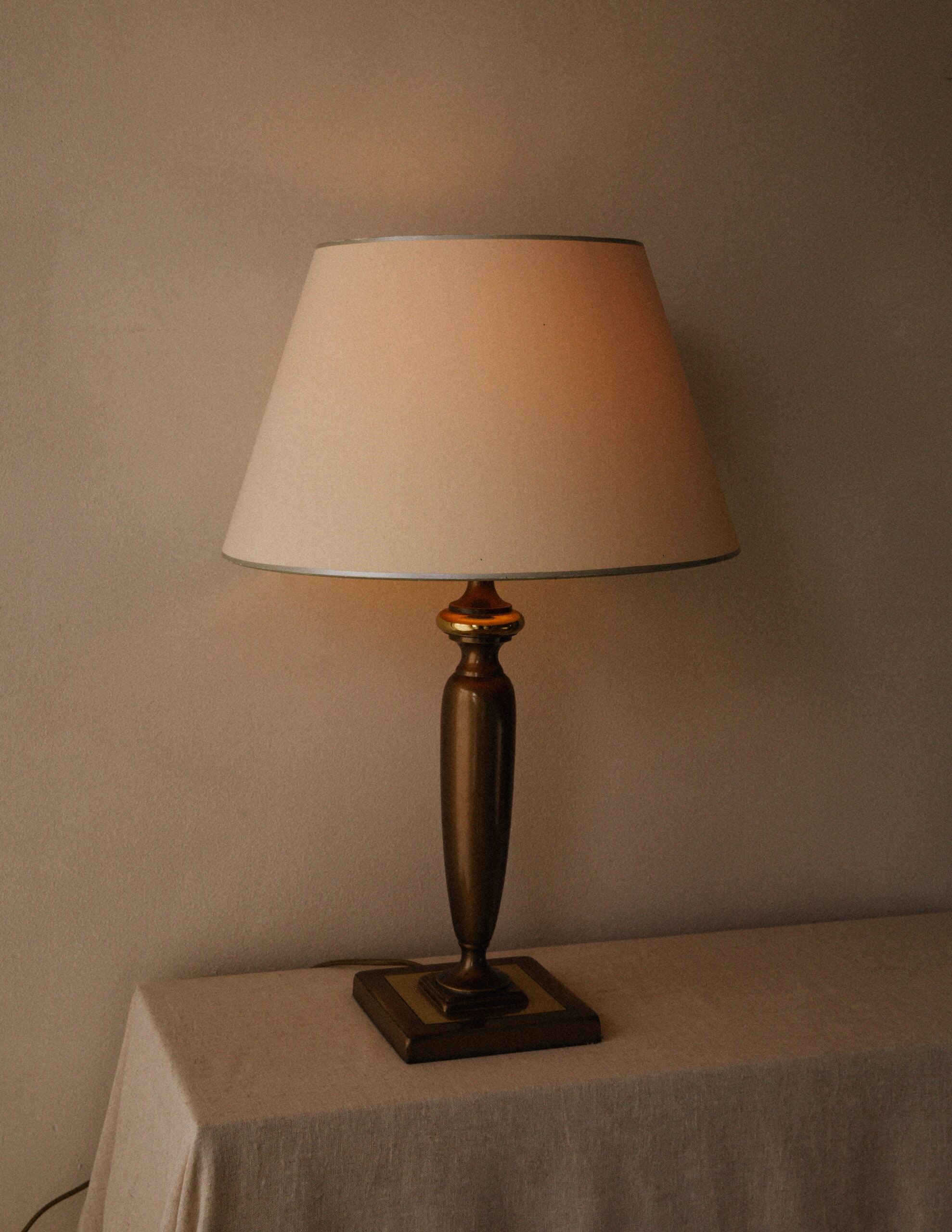 Herda Brass Table Lamp image 0