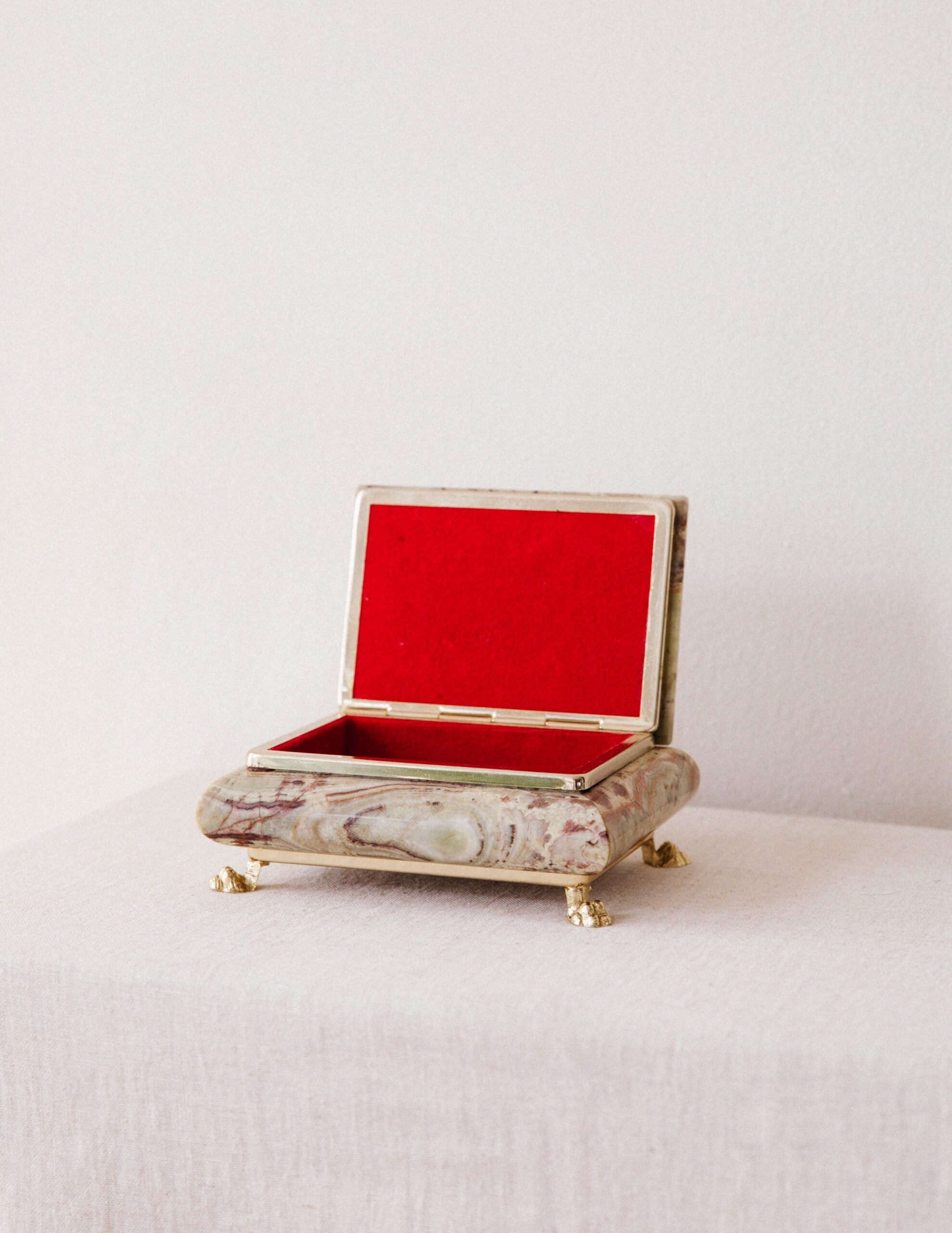 Onyx Jewelry Box image 0