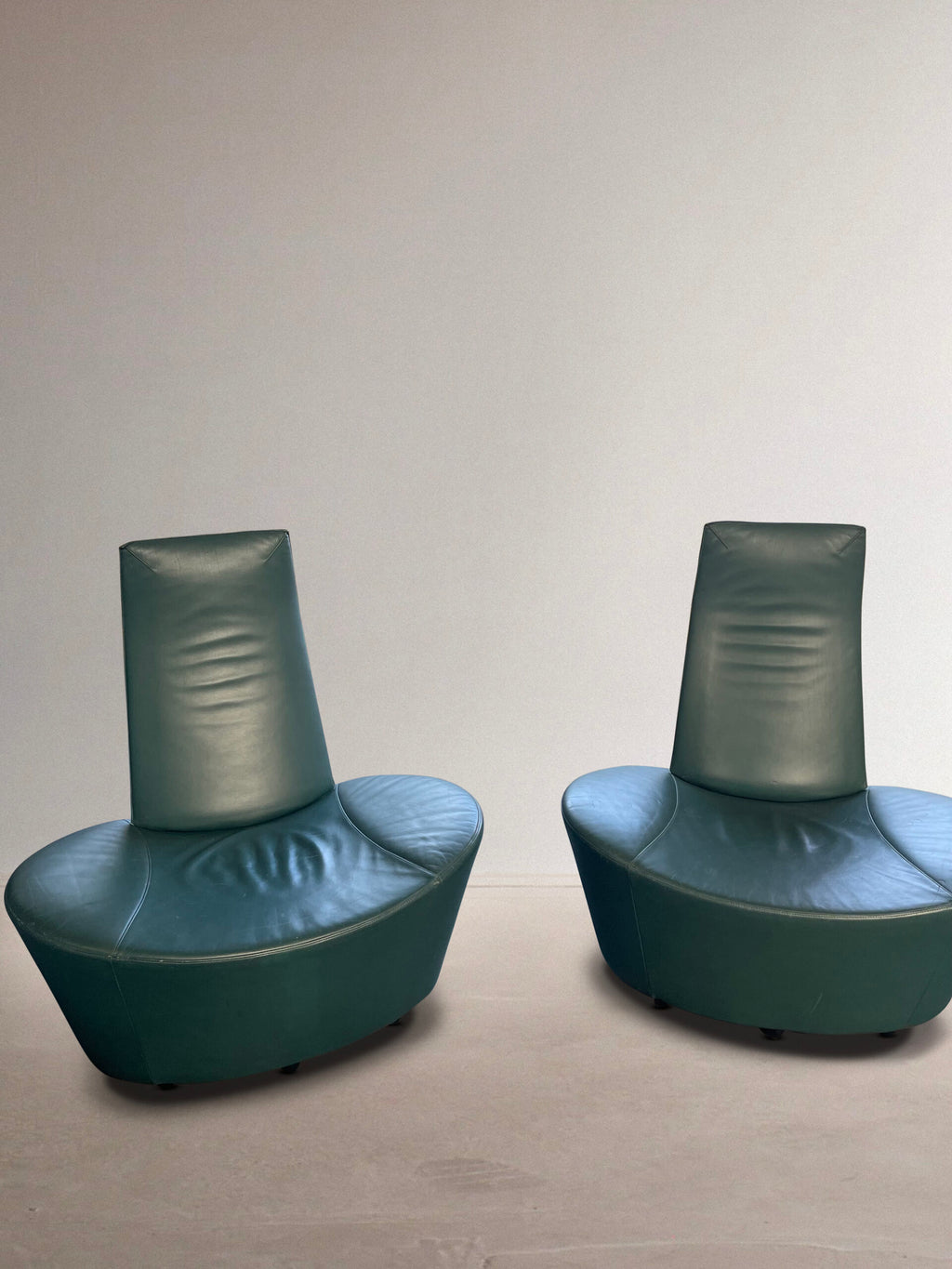 Postmodern Leather Lounge Chair by Montis image 0